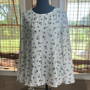 Jasmine & Juliana white & black floral blouse Sz medium